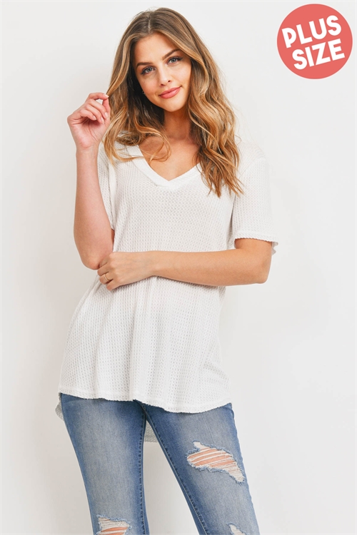 C24-A-2-T23062X OFF WHITE PLUS SIZE TOP 2-2-2