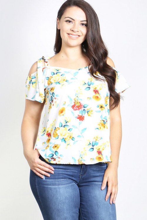 C12-A-1-AD4590X IVORY FLORAL PLUS SIZE TOP 2-2-2