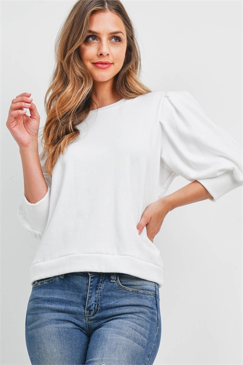 C32-A-2-T10938 OFF WHITE TOP 3-2-1