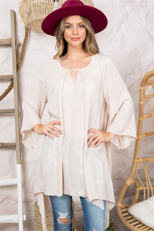 C26-A-1-T1104 CREAM TOP 2-2-2