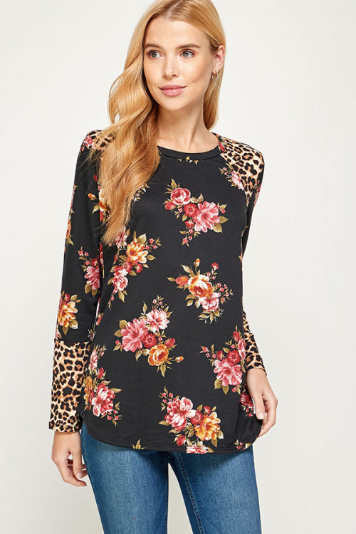 C22-A-3-WT23700-1 BLACK FLORAL TOP 2-2-2