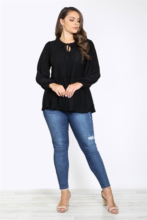 S16-2-3-T33741-01X BLACK PLUS SIZE TOP 2-2-2-2