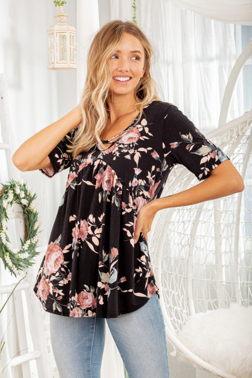 C4-A-1-ET6117-14 BLACK WITH FLOWER PRINT THROUGHOUT KEYHOLE V-NECK ROUND BOTTOM RUFFLE TOP 2-2-2