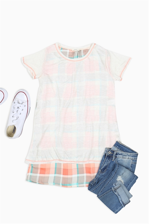 C34-A-1-T60040 OATMEAL ORANGE ROUND NECKLINE PLAID PRINT BACK SHORT SLEEVE HIGH-LOW TOP 2-2