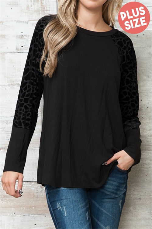 C88-B-2-T0205BX-BLACK PLUS SIZE ANIMAL PRINTED SLEEVE SOLID TOP 2-2-2