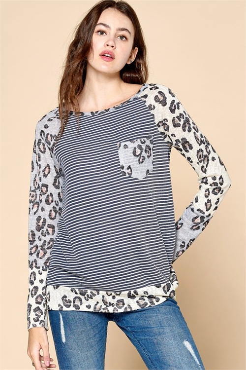 C18-A-1-T62743-NAVY TAN LEOPARD SLEEVE STRIPE TOP 2-2-2