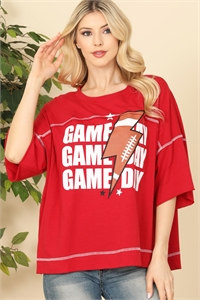S7-10-2-T12870-BURGUNDY OVERSIZED "GAME DAY" PRINT TOP 2-2-2