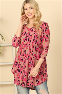 S9-7-2-T2372-49-FUCSHIA QUARTER SLEEVE PLEATED CURVE LONG BACK HEM PRINTED TOP 2-2-2-2