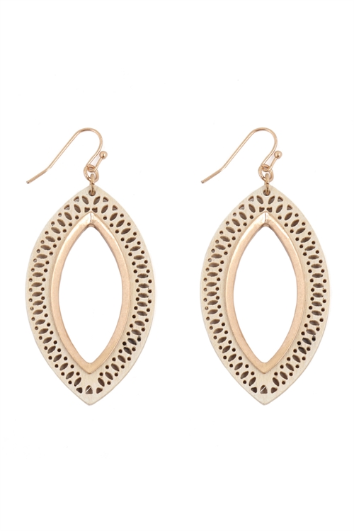 S22-11-5-E6925CRM - MARQUISE WOOD LASER FILIGREE EARRINGS - CREAM GOLD/6PAIRS