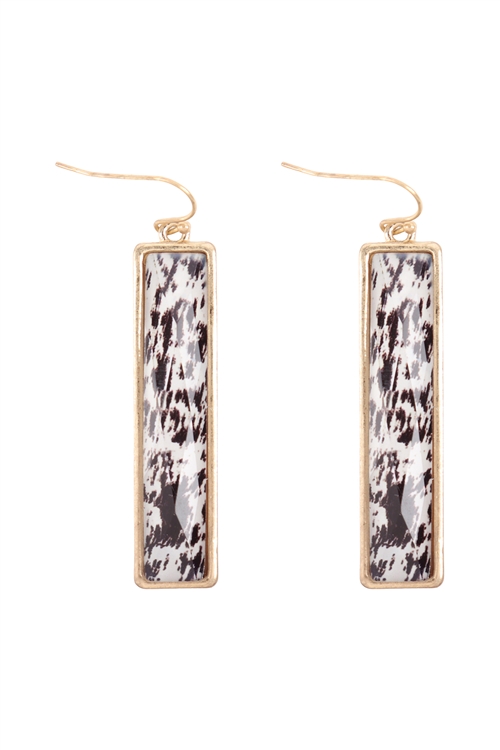 S20-11-3-FE5969WGWGBNW - EPOXY COW HIDE PRINT BAR DROP EARRINGS - MATTE GOLD BLACK WHITE/6PCS