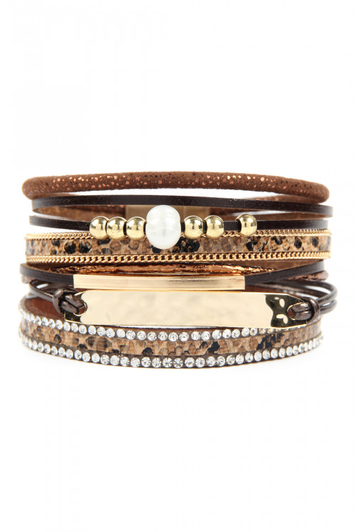 237-I-HDB2604LBR LIGHT BROWN MULTI LINE LEATHER WITH HAMMERED METAL PLATE CHARM BRACELET/6PCS