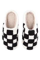 S17-10-1-HDS3854 - CHECKERED  PRINT FLEECE SLIPPER- BLACK AND WHITE/6PCS (S2-M2-L2)