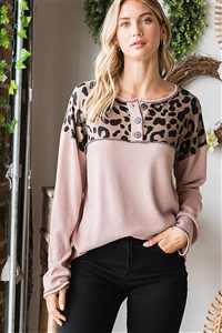 HM-ET6829-10X-SLVRS-PLUS SIZE LONG SLEEVE ROUND NECK SOLID RIBBED AND ANIMAL PRINT CONTRAST TOP -SILVER ROSE-2-2-2