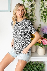 S35-1-1-HM-ET7082-14-BK - RUCHED PUFF SHORT SLEEVE ROUND NECK DITSY FLORAL PRINT - BLACK 2-2-2