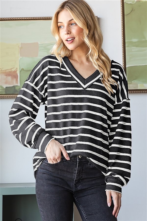 HM-ET7426-28X-BKOFW-LONG PUFF SLEEVE V NECK STRIPE PRINT TOP WITH STITCH DETAIL PLUS SIZE-BLACK/OFFWHITE-2-2-2