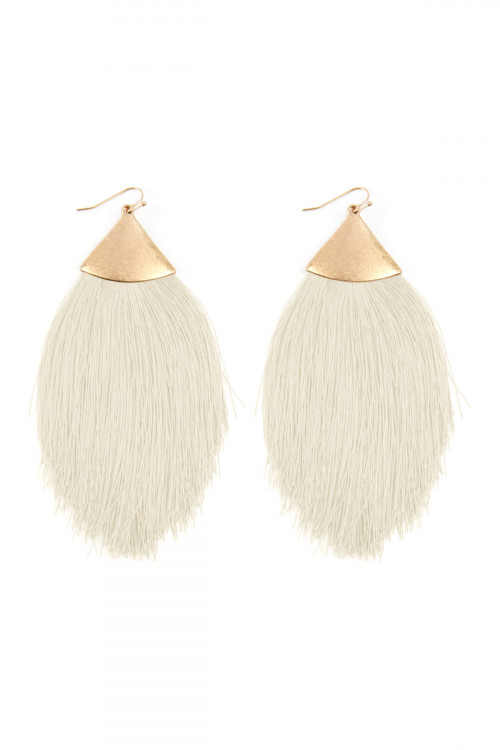 S7-5-3-KE7026WGIV IVORY TASSEL DROP EARRINGS/1PAIR