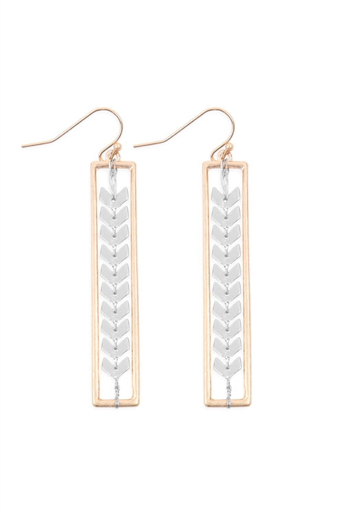 A1-3-3-ME10280WGWS- ARROW HEAD CHAIN EARRINGS-MATTE GOLD SILVER/1PC