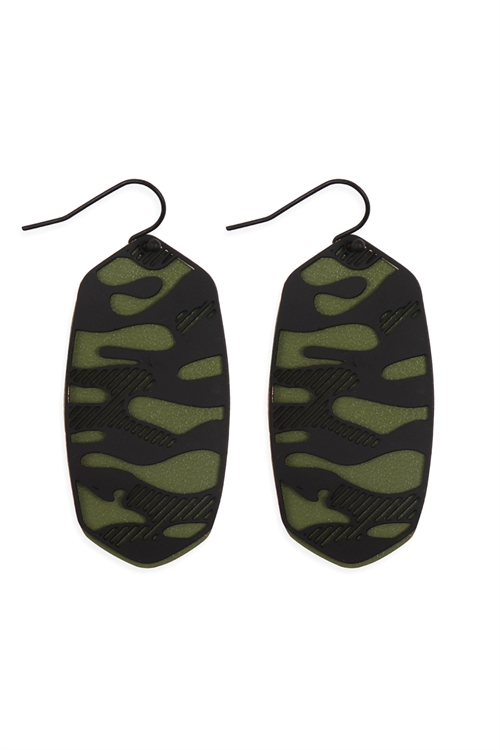 S25-3-1-ME4728BK-GRN BLACK GREEN CAMOUFLAGE OVAL LAYERED HOOK EARRINGS/6PAIRS