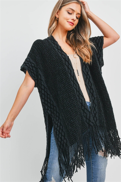 S29-5-5-PN328X033G -DIAMOND PATTERNED KNIT FRINGE KIMONO VEST - BLACK/6PCS