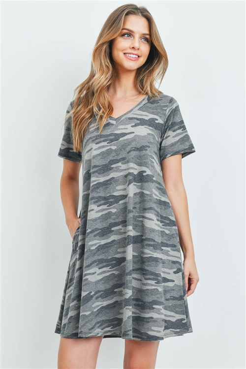 S12-6-3-PPD1022-GYCHL - CAMOUFLAGE SHORT SLEEVES V-NECKLINE ON SEAM POCKET DRESS- GREY/CHARCOAL 1-2-2-2