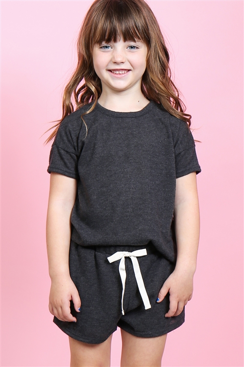 S14-9-2-PPP4033T-CHL2T-1 - KIDS GIRLS SOLID HACCI BRUSHED TOP AND SHORTS SET WITH SELF TIE- CHARCOAL 2TONE 2-2-2
