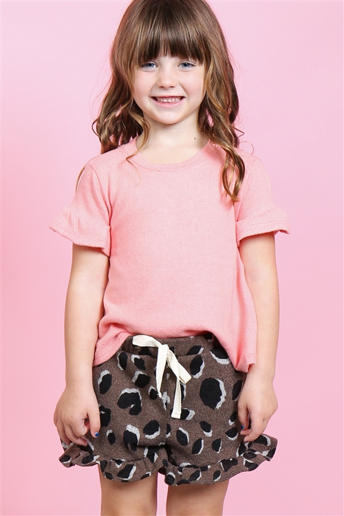 S9-17-1-PPP4037T-BBCRLKHK-2 - KIDS GIRLS RUFFLE SLEEVES SOLID TOP AND LEOPARD SHORTS SET WITH SELF TIE- BABY CORAL/KHAKI 1-2-1-2