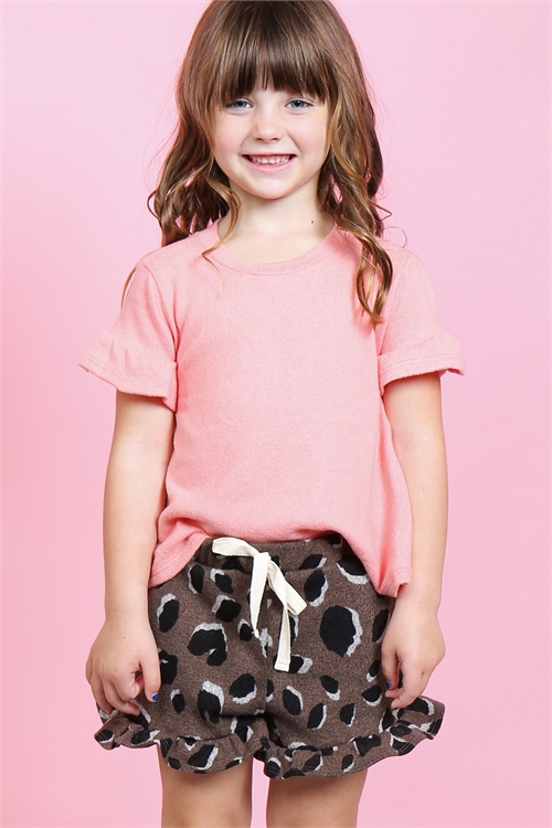 S16-1-4-PPP4037T-BBCRLKHK - KIDS GIRLS RUFFLE SLEEVES SOLID TOP AND LEOPARD SHORTS SET WITH SELF TIE- BABY CORAL/KHAKI 2-2-2-2