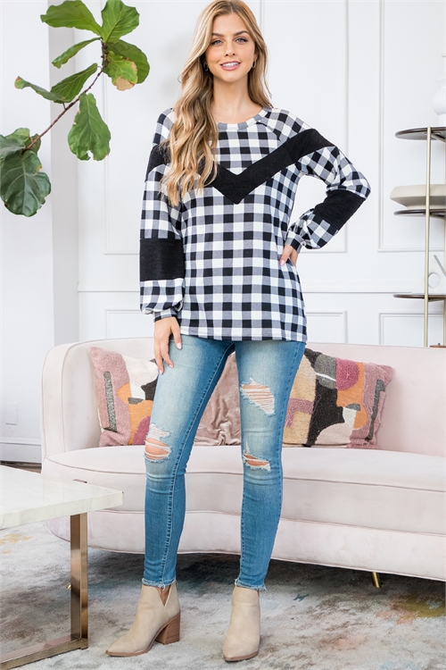 S11-17-3-PPT21132-IVBKBK - CHEVRON DETAIL CONTRAST PLAID TOP- IVORY/BLACK-BLACK 1-2-2-2