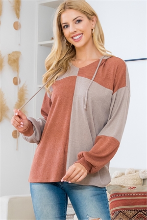 S4-10-3-PPT21134-LTTRU-1 - COLOR BLOCK BELLA RIB SELF TIE HOODIE TOP- LATTE-RUST 0-1-2-2