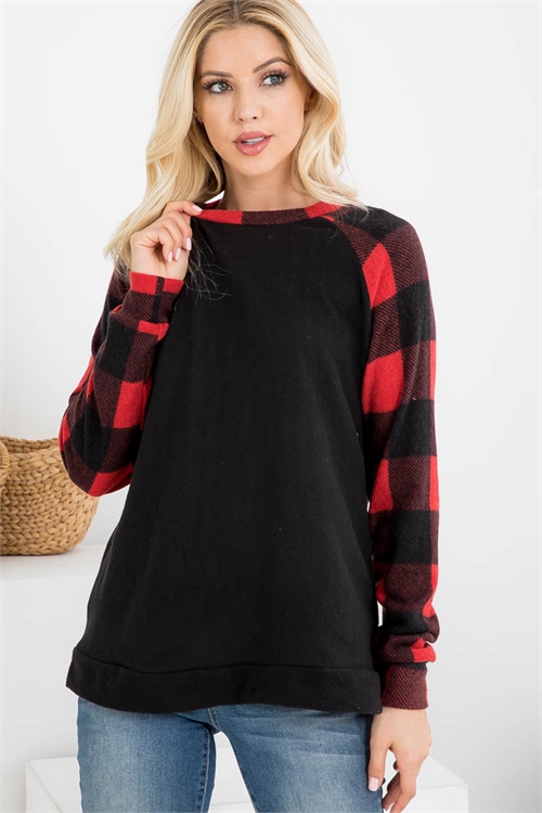 SA4-5-3-PPT2120-BKRD-1 - PLAID CONTRAST SLEEVES SOLID HACCI BRUSHED TOP- BLACK/RED 2-3-2-0