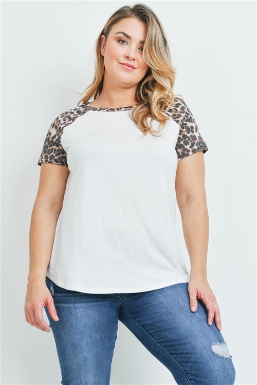 S7-2-4-PPT2159X-IVBWN - PLUS SIZE LEOPARD SLEEVE AND NECKBAND SOLID RIB TOP- IVORY/BROWN 3-2-1