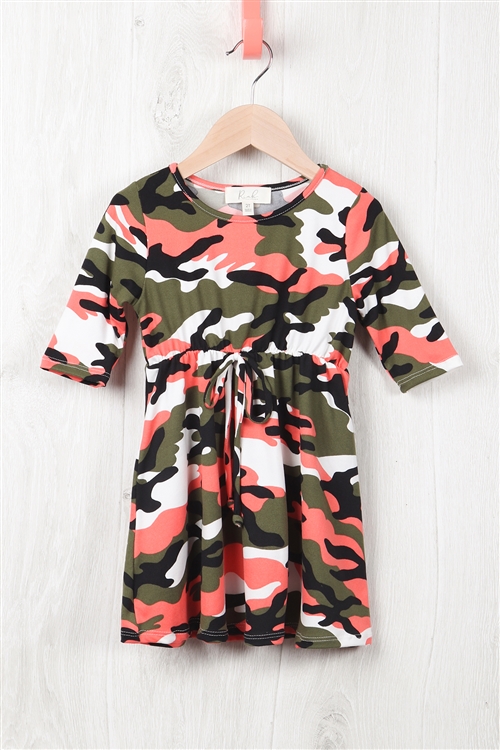 S10-4-3-RFKD1003QS-RCM010-CRLOV - TODDLER GIRLS QUARTER SLEEVE CINCH WAIST FRONT CAMO DRESS- CORAL OLIVE 2-2-2-2