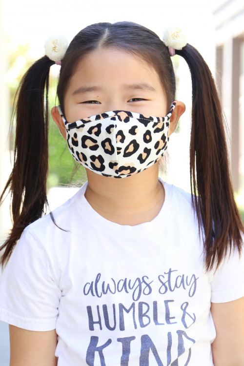 S5-7-1-RFM7001K-RAP021-LEO-IVKH - IVORY KHAKI LEOPARD PRINTED REUSABLE FACE MASK FOR KIDS/12PCS    **Not intended for kids 2 years old and below**