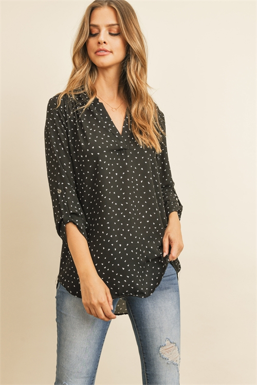 S5-3-1-RFT2075-RPR013-BK - TAB SLEEVE TRIANGLE PRINT BLOUSE- BLACK 1-2-2-2