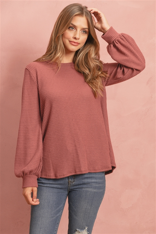 S12-3-3-RFT2389-WF-RDBWN - WAFFLE BRUSHED PUFF SLEEVED ROUND NECK TOP- RED/BROWN 1-2-2-2