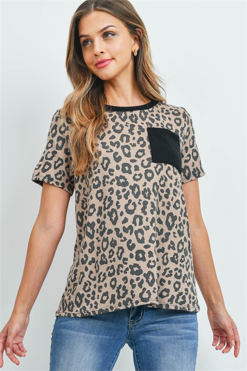 C74-A-1-RFT2437-RAP096SS-MCBK-1 - SHORT SLEEVE ROUND NECK LEOPARD POCKET TOP- MOCHA/BLACK 1-2-0-2