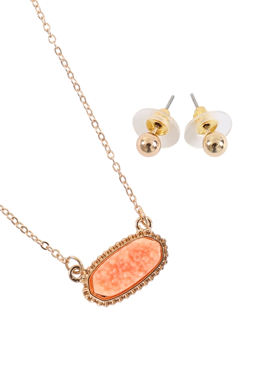 S19-5-2-VNE0616GDPE PEACH DRUZY OVAL STONE PENDANT NECKLACE AND EARRING SET/1PC