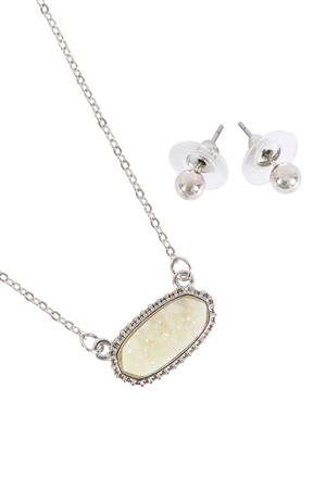S1-8-2-VNE0616RHIV - SILVER IVORY DRUZY OVAL STONE PENDANT NECKLACE AND EARRING SET/1PC