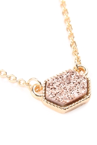 S24-7-5-VNE0851GDCP - DRUZY HEXAGON PENDANT NECKLACE EARRING SET- CHAMPAGNE/1PC