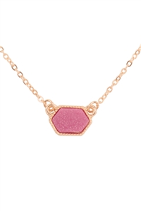 S4-4-2-VNE0851GDFU - DRUZY HEXAGON PENDANT NECKLACE EARRING SET-FUCHSIA/1PC