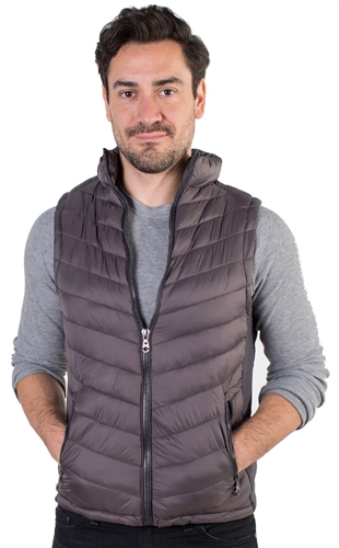 Men's Quilted Vest with Faux Fur Body Lining and Stretchable Side Gathering