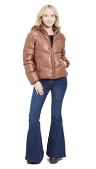 Faux Leather Effect Puffer Jacket w/ Adjustable Hood Long Sleeve Finishing w/ Elastic Live Side Pockets Button Finishing w/ Elastic Front Closure w/ Zipper. Chic & Timeless Cool Weather Look