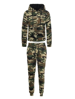 Women's Camouflage Faux Sherpa-Lined Zip-Up Hoodie and Joggers Set