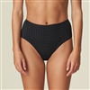 These full black briefs are decorated with an elegant floral embroidery around the waist and legs.