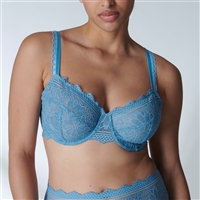The Simone Perele Blue Freesia Full Cup  Bra is a modern piece designed for everyday comfort.