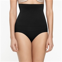 Black smooth and seam-free high-waist shaping brief that sits just below the bra line.