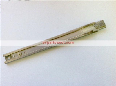 65727-00 door holder Piper Aircraft NEW