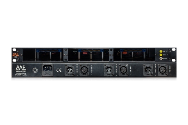 BAE R53 | 3 Channel Horizontal 500-Series Rack with Linking Option
