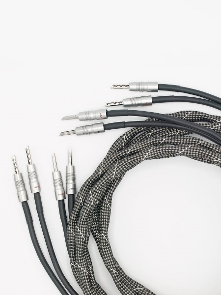 Vovox Sonorus Drive Speaker Cables w/ High-Quality Rhodium-Coated Banana Plugs | Pair (4.9 feet)