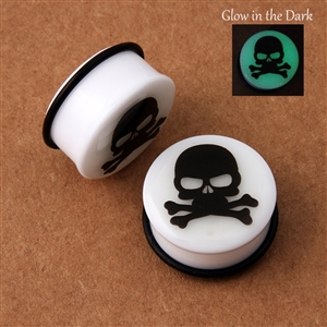 Glow in the dark crossbones skull design acrylic single-flare ear plug gauges with o-ring, sizes 8g to 1"